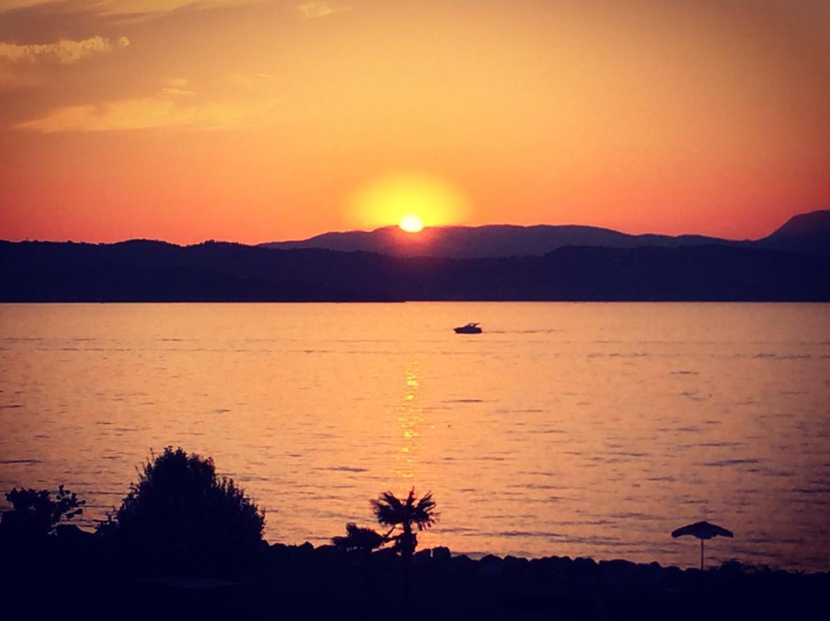 Appartamenti Residence Tulipano Sirmione Kültér fotó