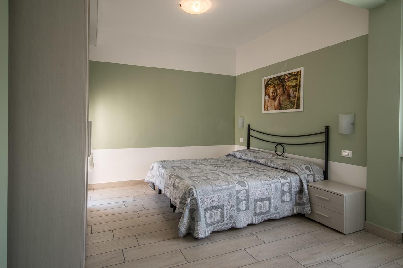 Appartamenti Residence Tulipano Sirmione Kültér fotó