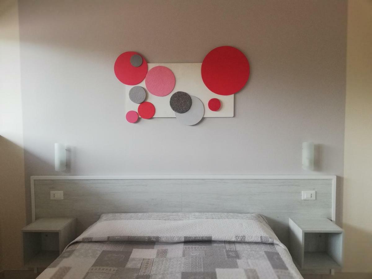 Appartamenti Residence Tulipano Sirmione Kültér fotó