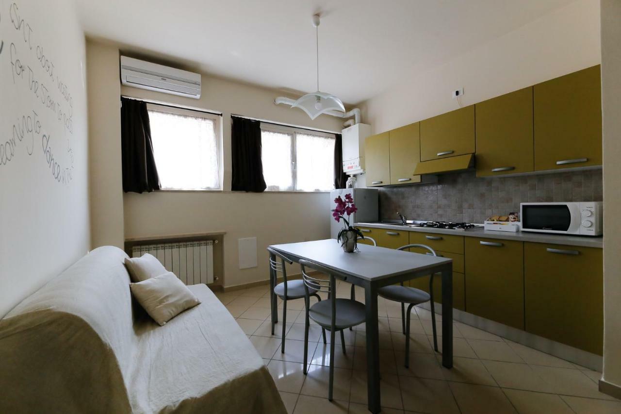 Appartamenti Residence Tulipano Sirmione Kültér fotó