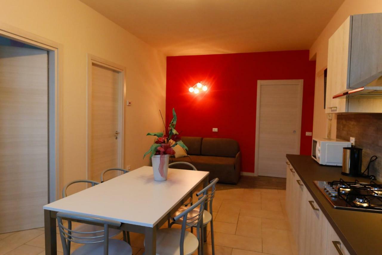 Appartamenti Residence Tulipano Sirmione Kültér fotó